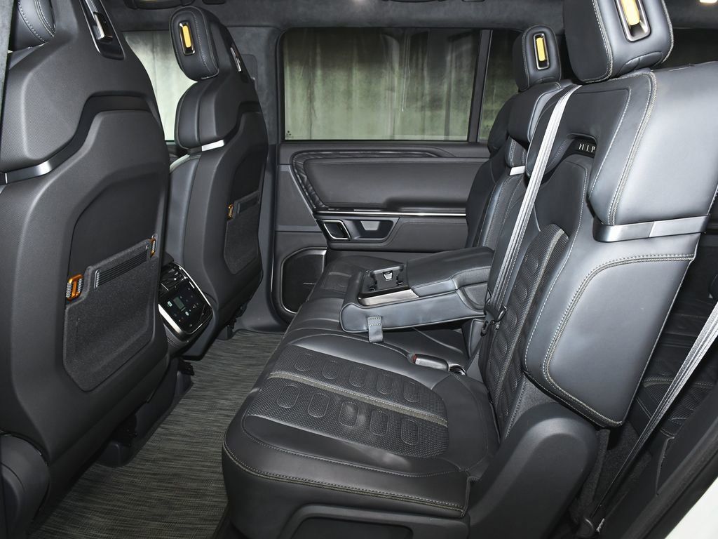 Used 2022 Rivian R1S Launch Edition Quad AWD/4WD image 44