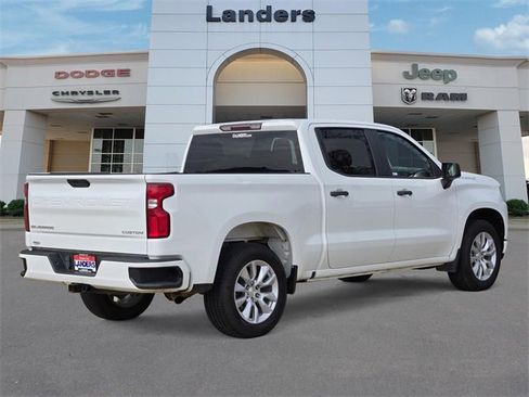 Used 2021 Chevrolet Silverado 1500 Custom image 4