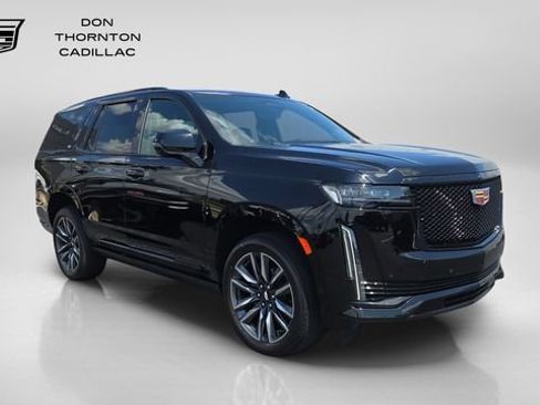 Certified 2023 Cadillac Escalade Sport Platinum w/ Heavy-Duty Trailer Package AWD/4WD image 7
