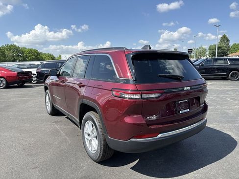 New 2026 Jeep Grand Cherokee Laredo X AWD/4WD image 12