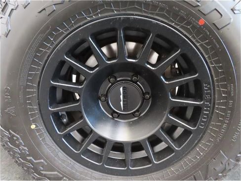 Used 2016 Lexus GX 460 image 33