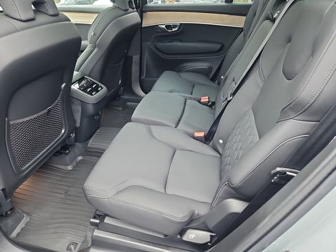 New 2026 Volvo XC90 B6 Plus w/ Protection Package Premier image 21