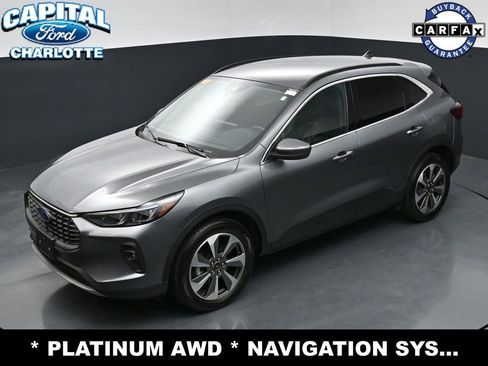 Used 2025 Ford Escape Platinum AWD/4WD image 28