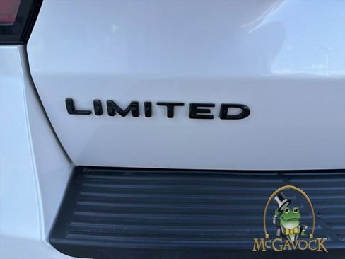Used 2019 Ford Expedition Limited w/ Equipment Group 303A image 5