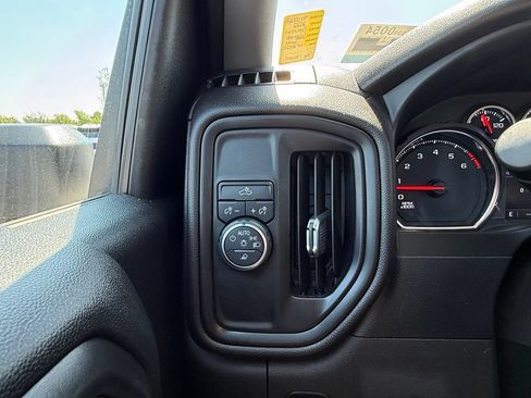 Used 2022 Chevrolet Silverado 2500 W/T w/ WT Convenience Package RWD image 13