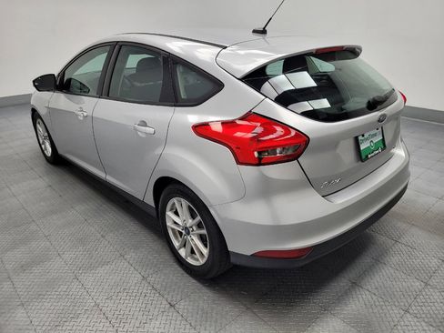 Used 2016 Ford Focus SE FWD image 3