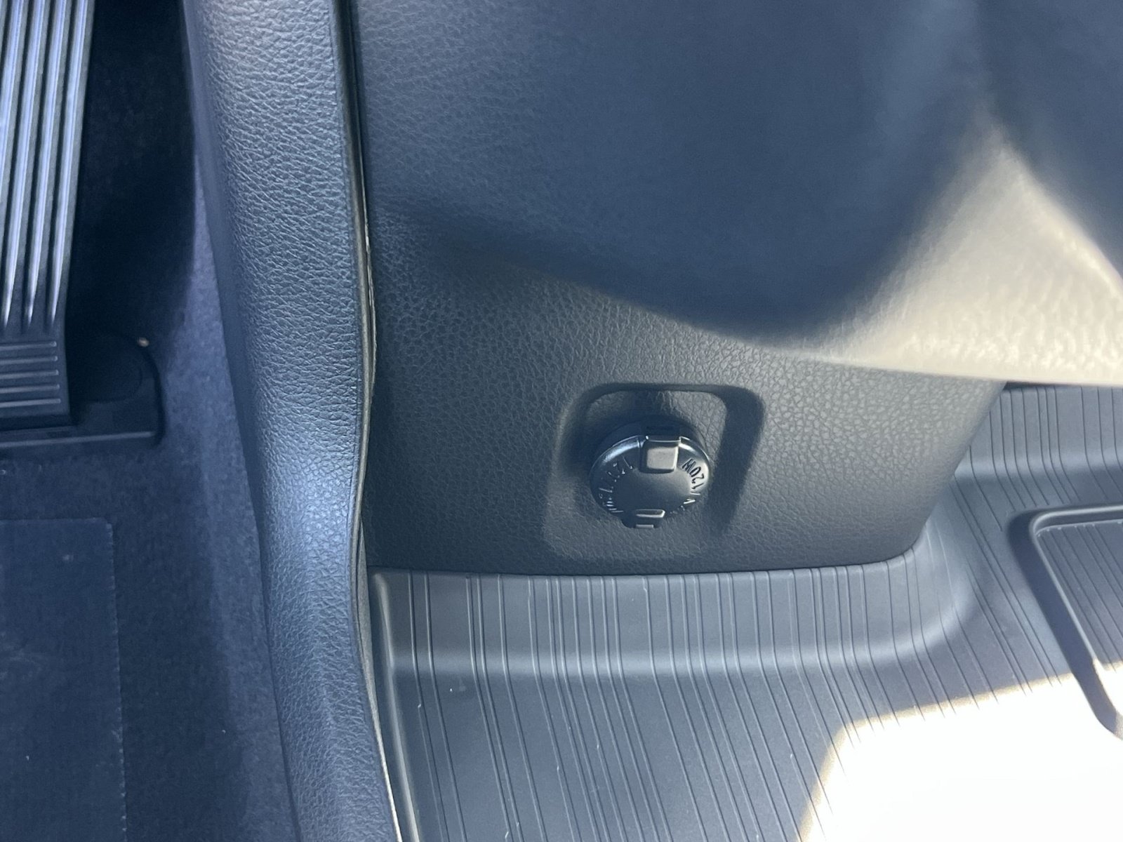 New 2026 Toyota Sienna XLE Woodland Edition AWD/4WD image 25