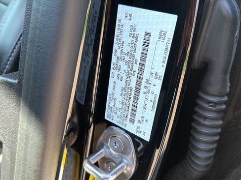 Used 2023 Ford Escape Platinum AWD/4WD image 45