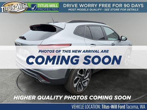 Used 2024 Chevrolet Trax RS w/ Driver Confidence Package FWD image 4