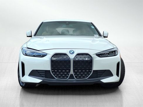 Used 2023 BMW i4 eDrive40 w/ Premium Package image 2