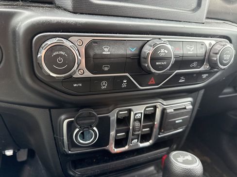 Certified 2022 Jeep Wrangler Unlimited Sport AWD/4WD image 28