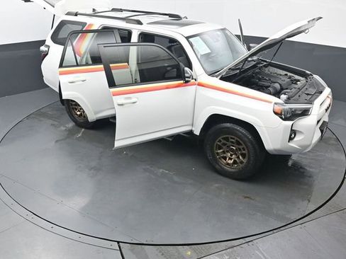 Certified 2023 Toyota 4Runner 40th Anniversary SE image 59