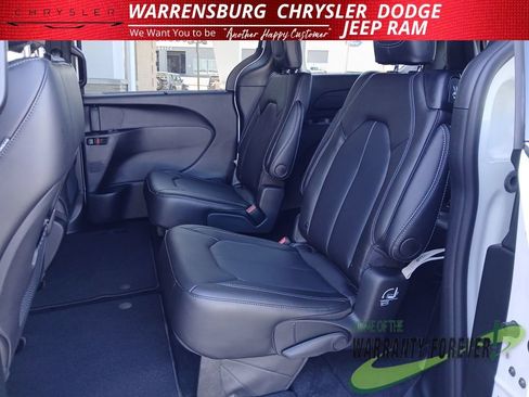 New 2026 Chrysler Voyager LX FWD image 14