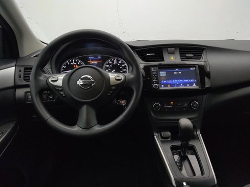 Used 2019 Nissan Sentra S image 22