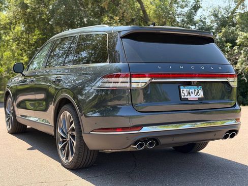 Used 2024 Lincoln Aviator Reserve w/ Equipment Group 201A AWD/4WD image 3