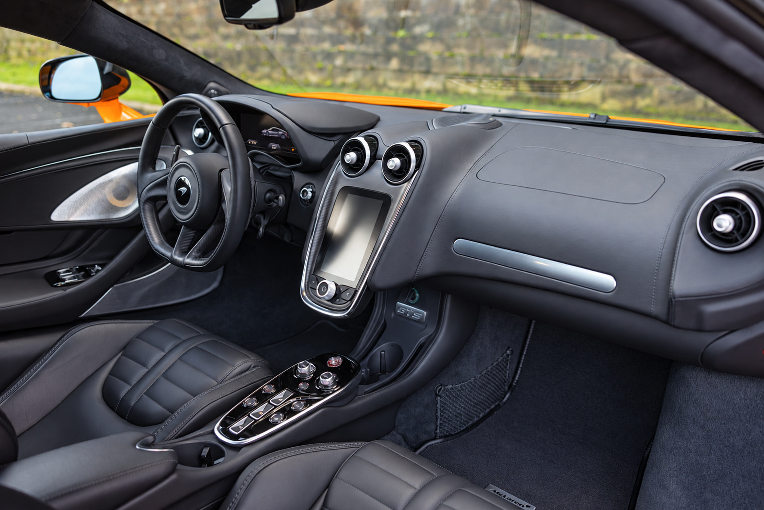Used 2025 McLaren GTS RWD image 15