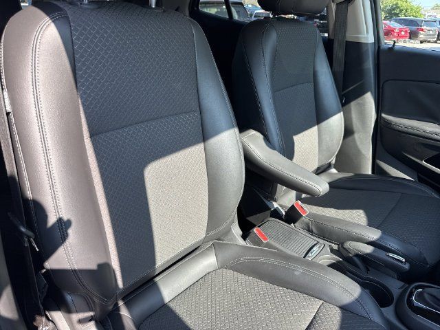 Used 2020 Buick Encore Sport Touring w/ Safety Package FWD image 26