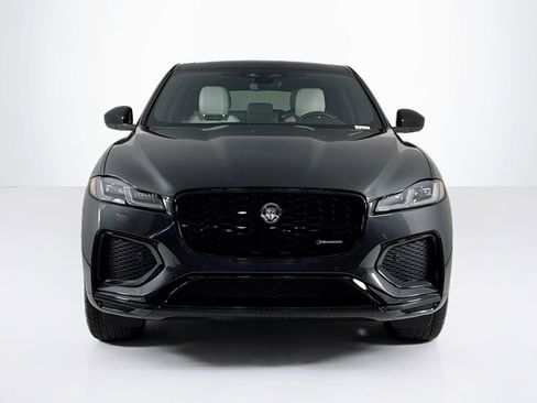 Used 2025 Jaguar F-PACE R-Dynamic S image 8