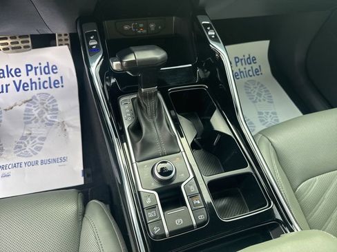 Used 2024 Kia Sorento SX Prestige w/ Sage Leather Package image 43