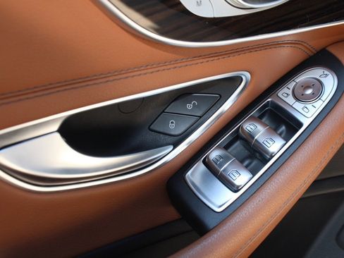 Certified 2019 Mercedes-Benz C 300 4MATIC Cabriolet image 12