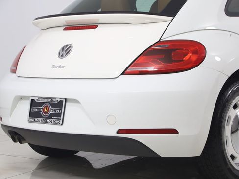 Used 2016 Volkswagen Beetle 1.8T Classic FWD image 37