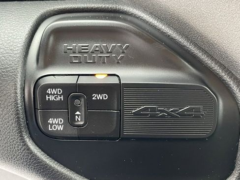 Used 2022 RAM 2500 Tradesman w/ Chrome Appearance Group image 33