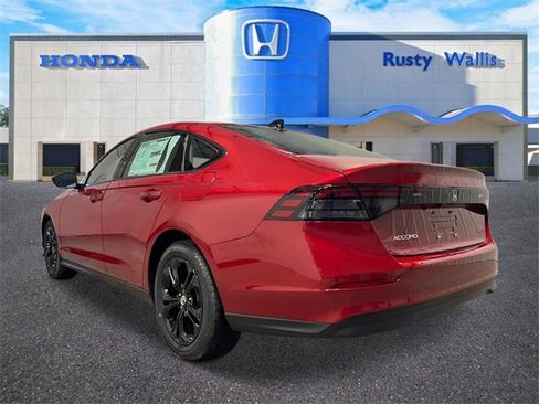 New 2025 Honda Accord SE image 5