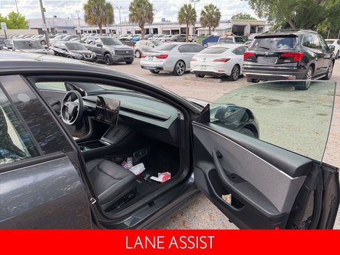 Used 2024 Tesla Model 3 Standard Range image 11