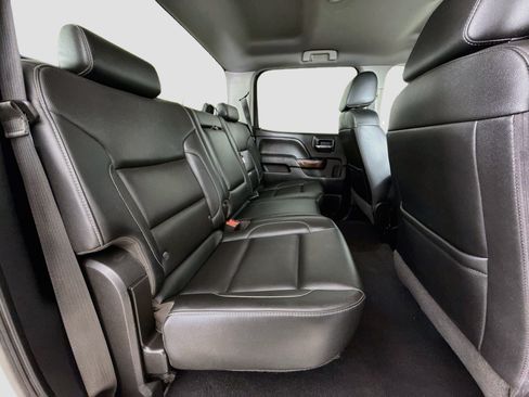 Used 2019 GMC Sierra 2500 SLT w/ Duramax Plus Package AWD/4WD image 27