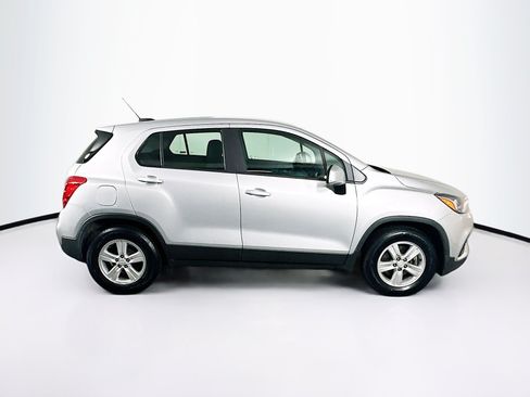 Used 2020 Chevrolet Trax LS FWD image 10