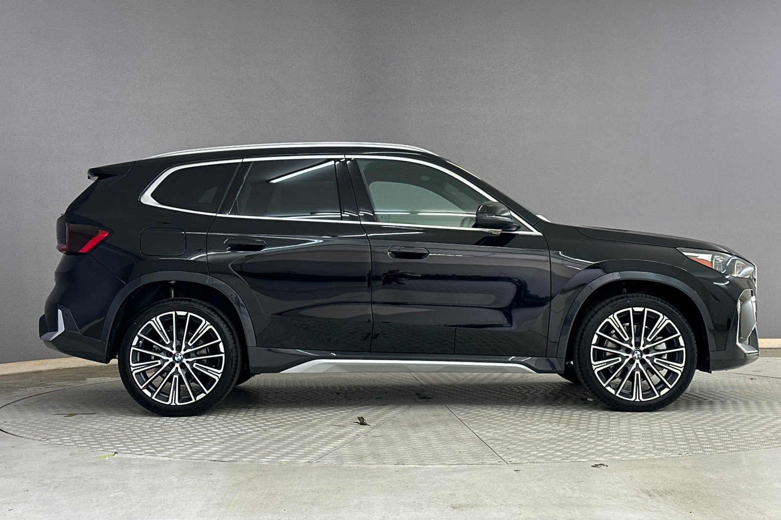 New 2026 BMW X1 xDrive28i w/ Convenience Package AWD/4WD image 7