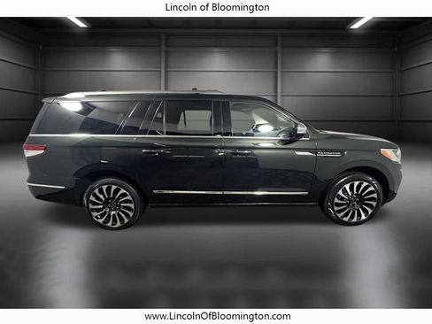 Used 2022 Lincoln Navigator L Black Label image 8