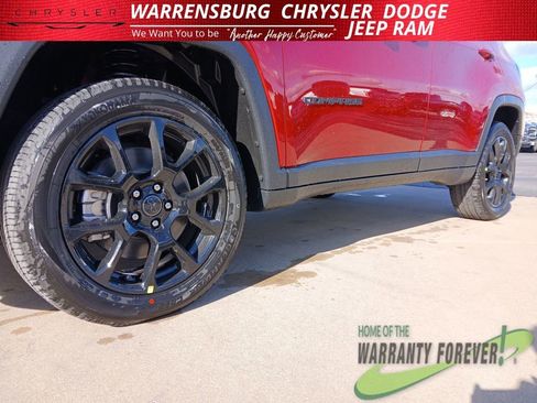 New 2026 Jeep Compass Latitude image 34