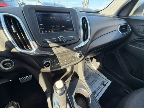 Used 2021 Chevrolet Equinox LT AWD/4WD image 11