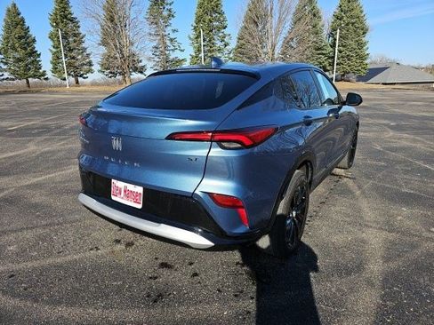 Used 2024 Buick Envista Sport Touring image 6