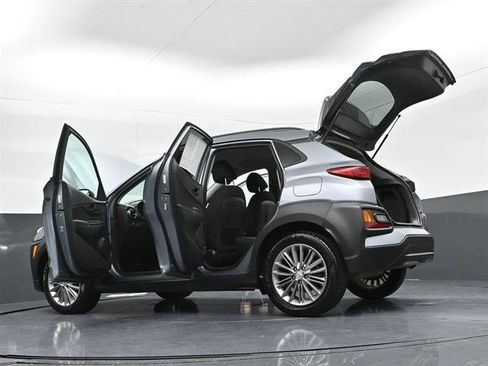 Used 2021 Hyundai Kona SEL FWD image 48