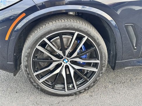 Used 2022 BMW X5 sDrive40i w/ M Sport Package image 9