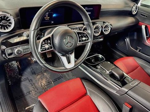 Used 2022 Mercedes-Benz A 220 image 9