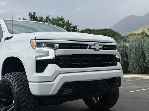 Used 2023 Chevrolet Silverado 1500 RST w/ Z71 Off-Road Package AWD/4WD image 16