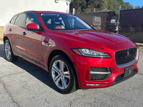Used 2017 Jaguar F-PACE R-Sport image 10