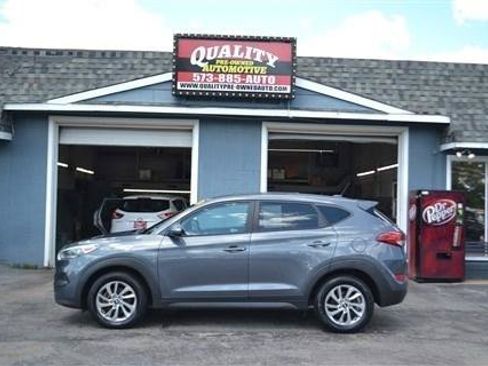 Used 2017 Hyundai Tucson SE FWD image 1