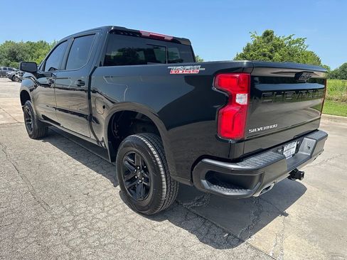 Used 2024 Chevrolet Silverado 1500 LT Trail Boss w/ Convenience Package II AWD/4WD image 7