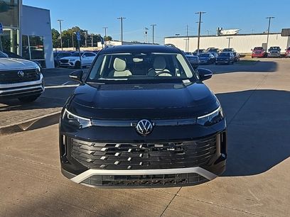 New 2025 Volkswagen Tiguan SE