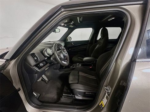 Used 2019 MINI Cooper Countryman SE w/ Signature Upholstery Package image 21