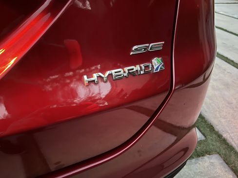 Used 2018 Ford Fusion SE image 7