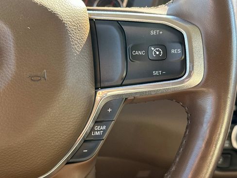 Used 2019 RAM 1500 Laramie image 22