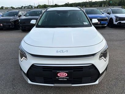 New 2026 Kia Niro LX