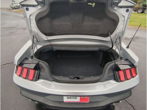Used 2024 Ford Mustang GT Premium image 22