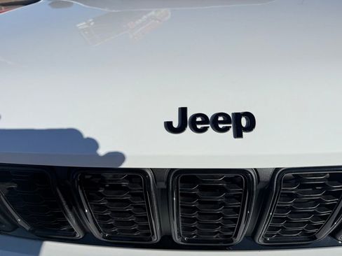 New 2025 Jeep Grand Cherokee L Limited w/ Black Appearance Package image 34