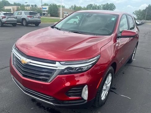 Used 2022 Chevrolet Equinox LT FWD image 2